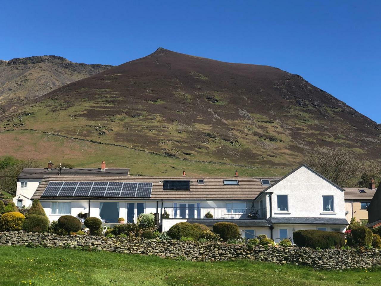 The Bungalows Guesthouse Threlkeld Exterior photo